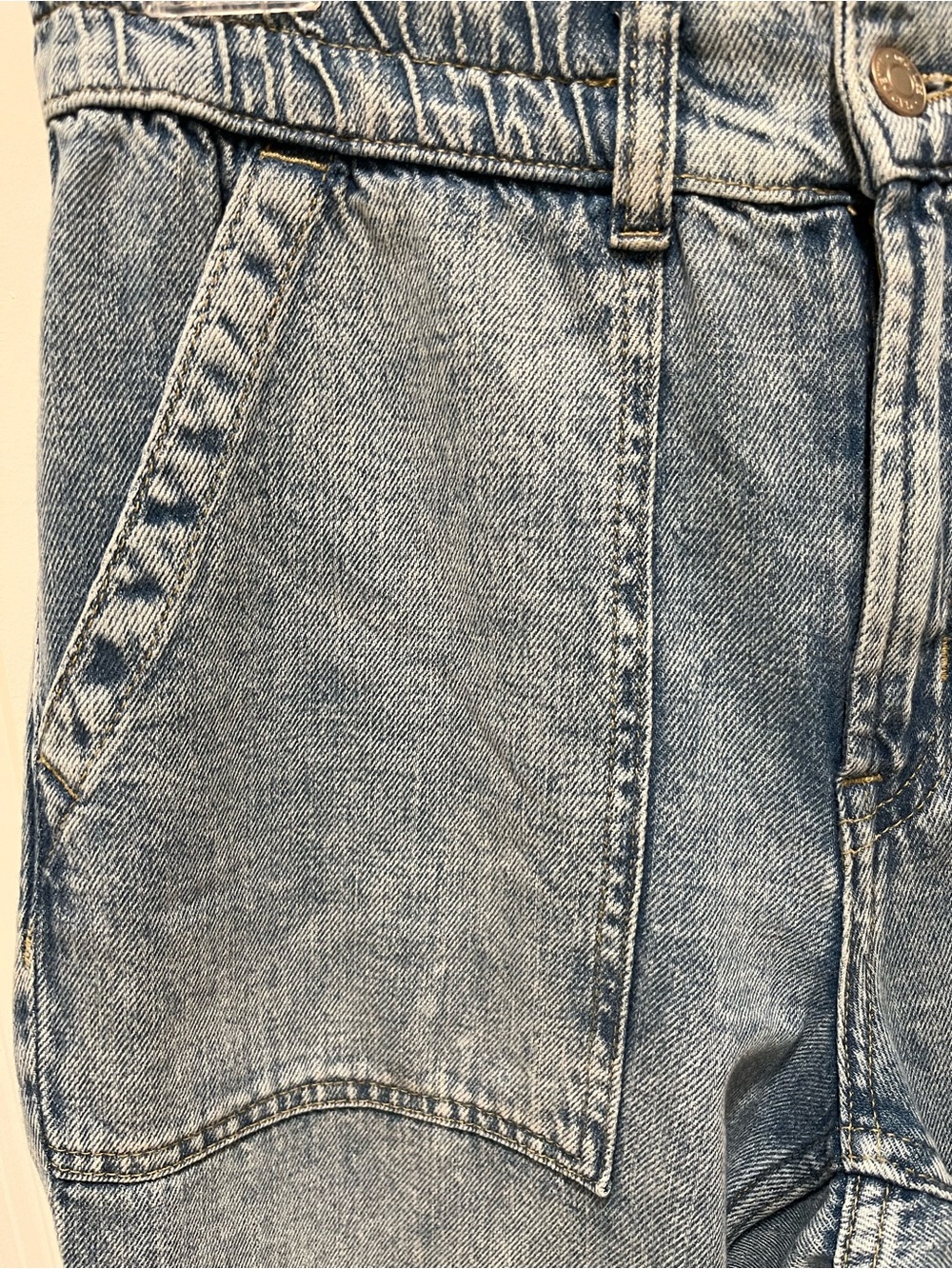 EUC GAP High-Rise Denim Girlfriend Utility Joggers in Medium Wash Size Small - Picture 10 of 16